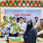 সিংড়ায় প্রায় ৬ হাজার কৃষকের মাঝে বিনামূল্যে বীজ, সার ও চারা বিতরণ