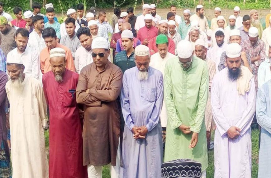 কাউনিয়ায় বিএনপি নেতা রকসির পিতার জানাজা ও দাফন সম্পন্ন