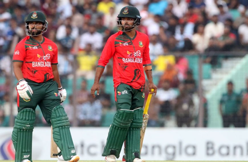 শেষ দিকে পথ হারিয়ে বাংলাদেশের হার, সিরিজ অস্ট্রেলিয়ার