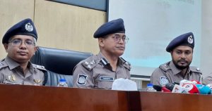 আওয়ামী লীগের প্রতিষ্ঠাবার্ষিকী ঘিরে সতর্ক অবস্থানে আইনশৃঙ্খলা বাহিনী:&hellip;