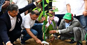 দিনব্যাপী ২৫ কোটি বৃক্ষরোপণ কর্মসূচির উদ্বোধন করলেন প্রধানমন্ত্রী