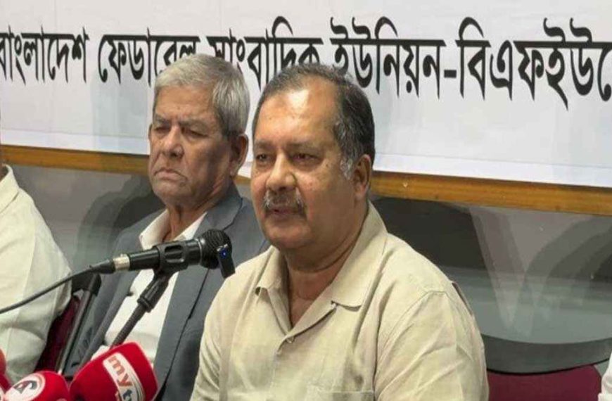 সরকার গণমাধ্যমের সহযোগী অংশীদার হিসেবে কাজ করতে চায়: তথ্যমন্ত্রী