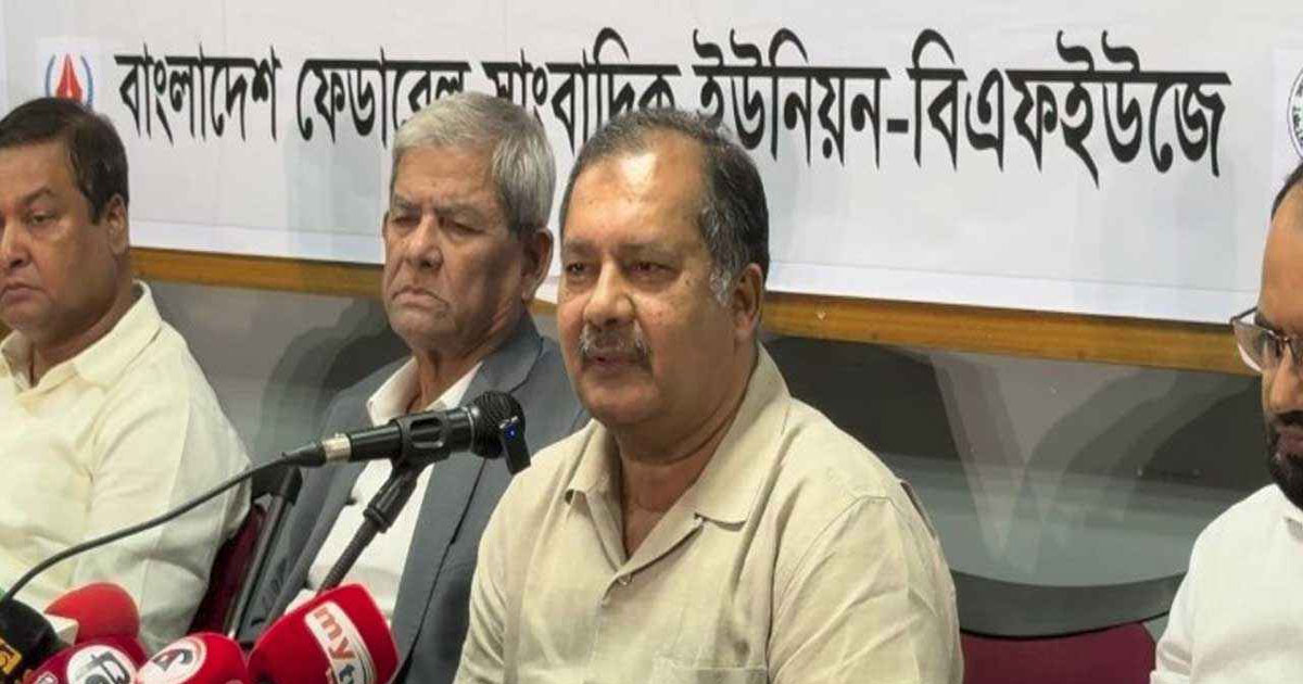 সরকার গণমাধ্যমের সহযোগী অংশীদার হিসেবে কাজ করতে চায়: তথ্যমন্ত্রী