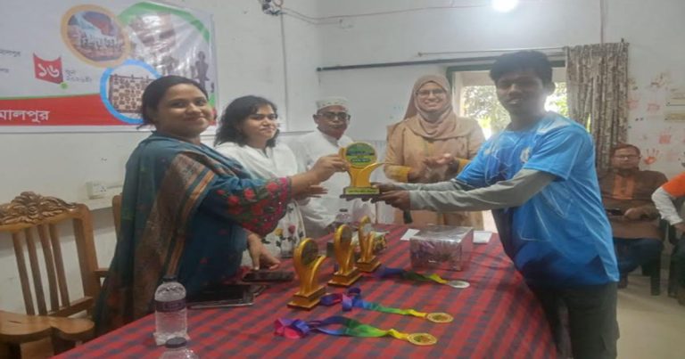জামালপুর জেলা ক্রীড়া অফিসের আয়োজনে দাবা প্রতিযোগিতা অনুষ্ঠিত