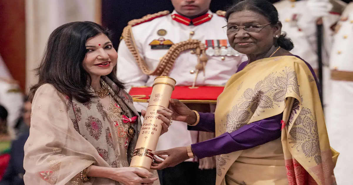পদ্মভূষণ সম্মানে সম্মানিত হলেন সংগীতশিল্পী অলকা ইয়াগনিক