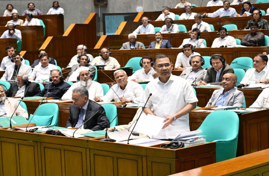 ‘যেকোনো মূল্যে’ তিস্তা ব্যারাজ মাস্টারপ্ল্যান বাস্তবায়নের ঘোষণা প্রধানমন্ত্রীর