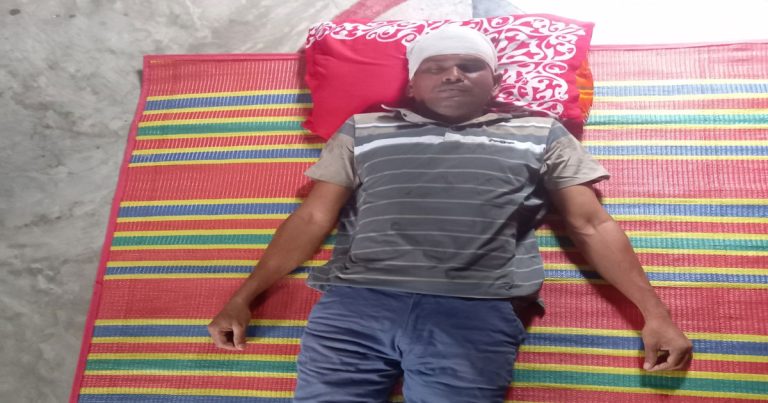সিরাজদিখানে জমি বিরোধের জেরে অটোস্ট্যান্ডে হামলা, রডের আঘাতে&hellip;