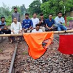 শিক্ষার্থীকে মারপিটের প্রতিবাদে সারাদেশে রাজশাহীর রেল যোগাযোগ বন্ধ