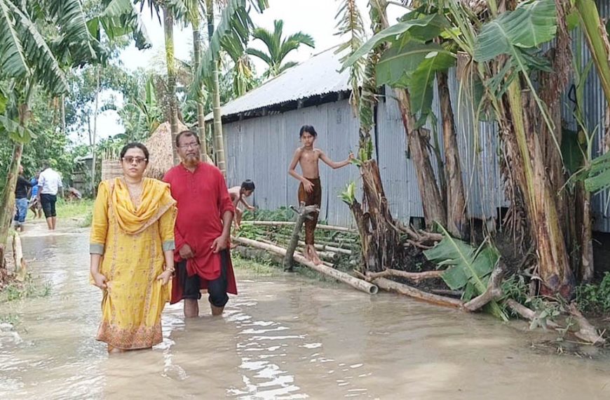 ভাঙনের মুখে কাউনিয়ার চরাঞ্চল, ক্ষতিগ্রস্তদের পাশে…