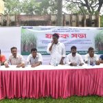 মজুরি কমিশন বাস্তবায়নসহ তিনদফা আন্দোলনে রাজশাহী চিনিকল শ্রমিকেরা