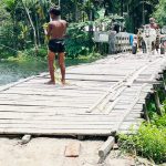 পাকা সেতু, নেই সংযোগ সড়ক কাউনিয়ায় চরম দুর্ভোগে হাজারো মানুষ, এক যুগেও মেলেনি সমাধান