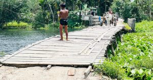 পাকা সেতু, নেই সংযোগ সড়ক কাউনিয়ায় চরম দুর্ভোগে&hellip;