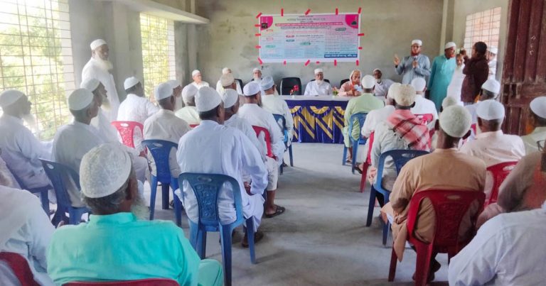 রংপুরের কাউনিয়ায় নবাগত হাজিদের নিয়ে দোয়া মাহফিল