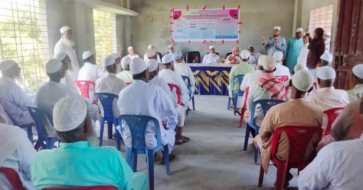 রংপুরের কাউনিয়ায় নবাগত হাজিদের নিয়ে দোয়া মাহফিল