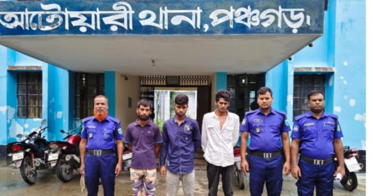 আটোয়ারীতে তিন মাদক বিক্রেতার ৬ মাসের বিনাশ্রম কারাদণ্ড