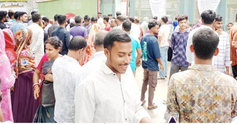 কাউনিয়ায় এইচএসসি ও সমমান পরীক্ষায় প্রথম দিনে অনুপস্থিত&hellip;