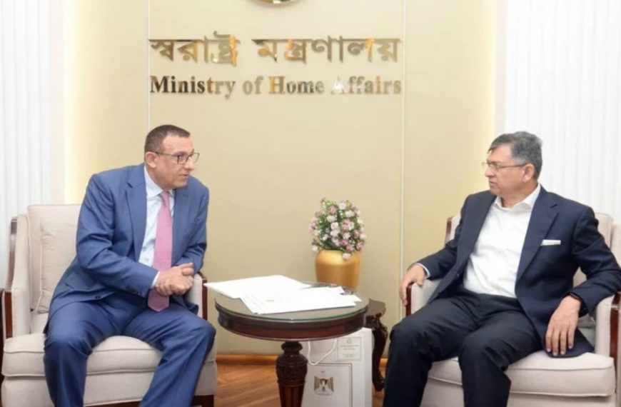 সামাজিক মাধ্যমে বাংলাদেশবিরোধী অপপ্রচার কঠোরভাবে দমন করা হবে: স্বরাষ্ট্রমন্ত্রী