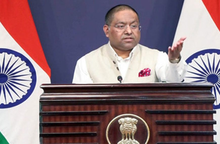 চীন থেকে সম্ভাব্য যুদ্ধবিমান কেনার আলোচনায় ‘নজর’ রাখছে ভারত: জয়সওয়াল