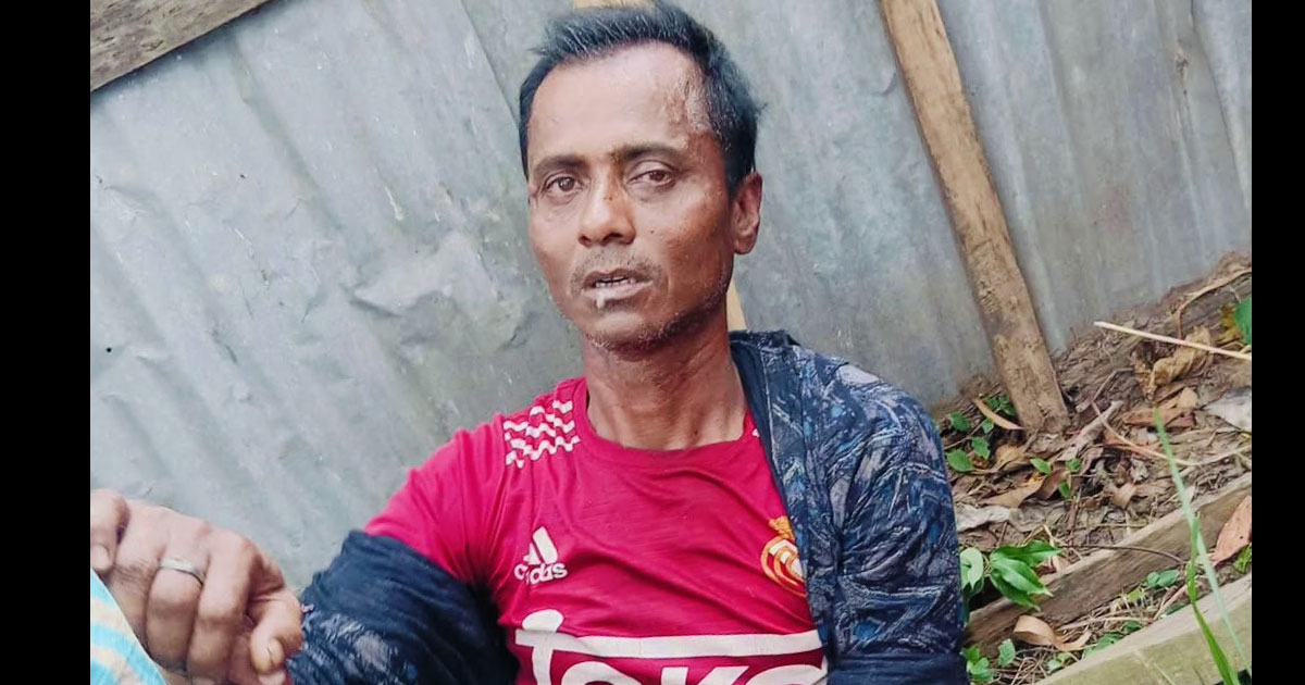 গণধোলাইয়ের পর অভিযুক্তকে পুলিশে সোপর্দ সিংড়ায় স্কুল থেকে বাসায় ফেরার পথে শ্লীলতাহানির শিকার শিক্ষার্থী