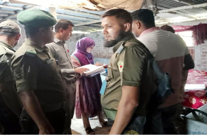 আদমদীঘিতে ভ্রাম্যমান আদালতে দুই হ্যাচারী মালিকের জরিমানা