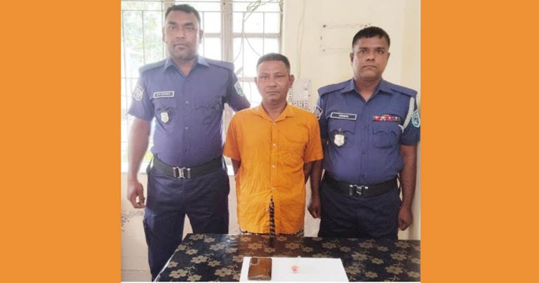 কাউনিয়ায় ৩২ পিস ইয়াবাসহ মাদক ব্যবসায়ী গ্রেপ্তার