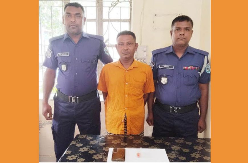 কাউনিয়ায় ৩২ পিস ইয়াবাসহ মাদক ব্যবসায়ী গ্রেপ্তার