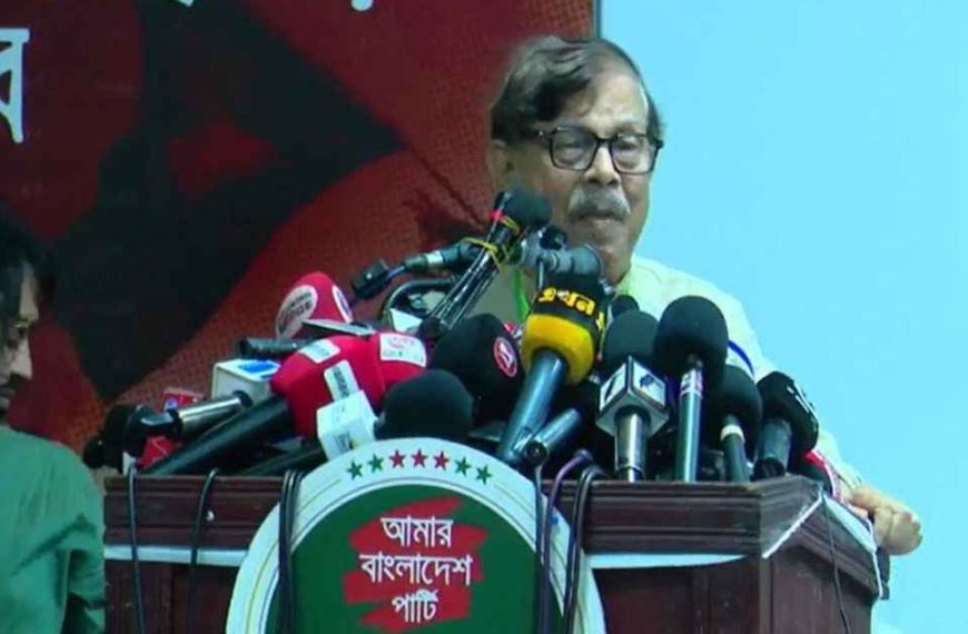 জুলাইয়ের আকাঙ্ক্ষার ধারে কাছেও দেশ এখনো পৌঁছাতে পারেনি: মান্না