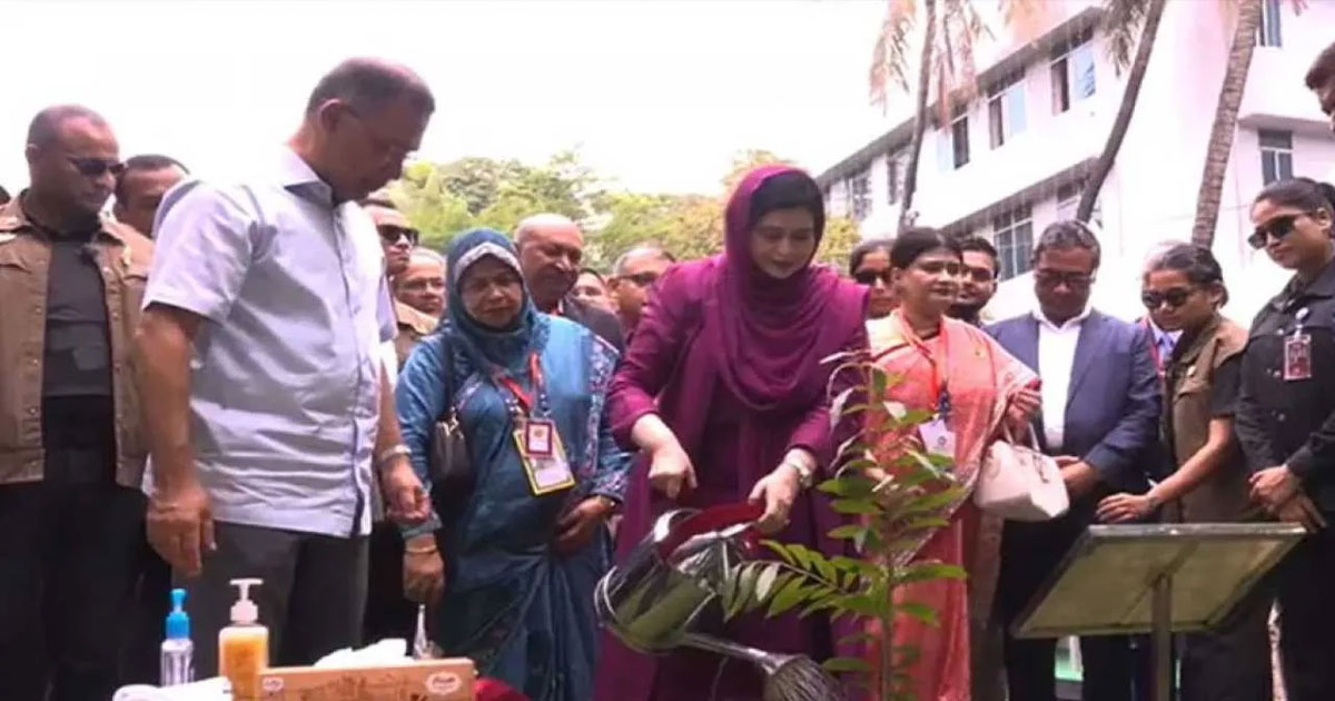 ঢামেকের ৮১তম প্রতিষ্ঠাবার্ষিকীতে প্রধানমন্ত্রীর অংশগ্রহণ, বৃক্ষরোপণ কর্মসূচির উদ্বোধন