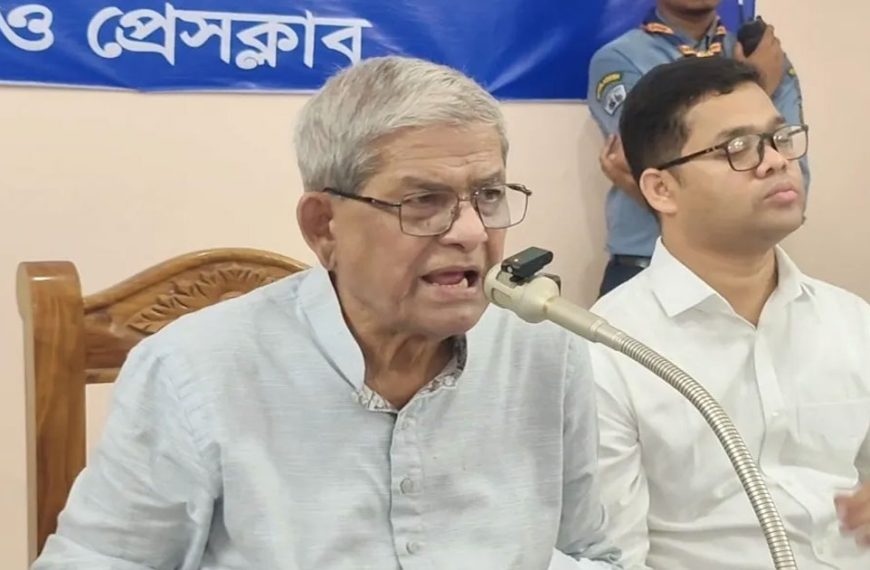 রাজনীতিবিদদের ভুল-ত্রুটি চিহ্নিত করে সঠিক পথ দেখানো সাংবাদিকদের দায়িত্ব: মির্জা ফখরুল