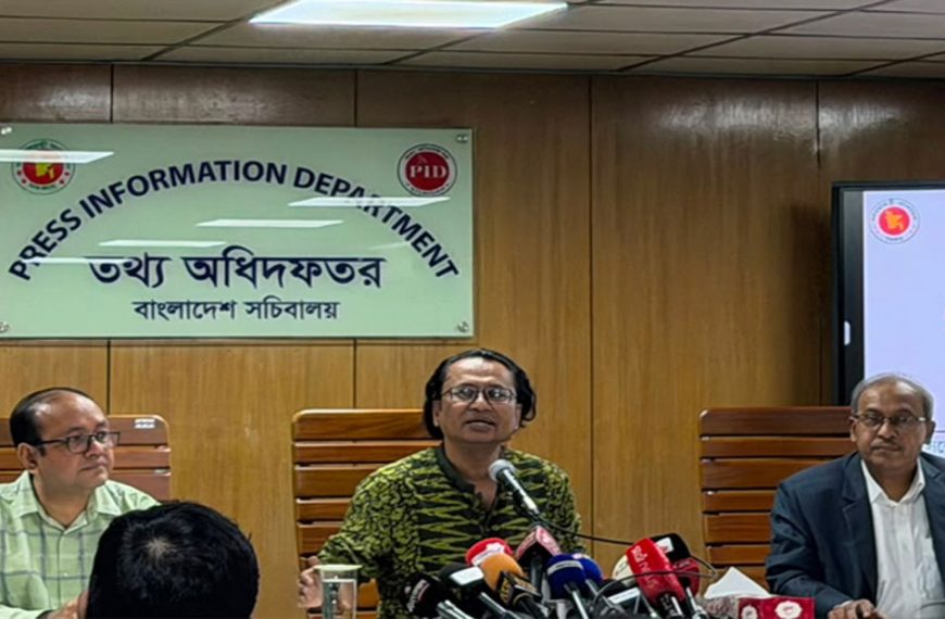 শেখ হাসিনা ফিরলে ‘ওয়েলকাম’, নিশ্চিত করা হবে ন্যায়বিচার: তথ্য উপদেষ্টা