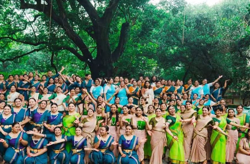 ঢাবিতে ৩০০ শিল্পীর অংশগ্রহণে ‘ঘনঘটা ২’, যে আয়োজনে ছাতা ‘নিষিদ্ধ’