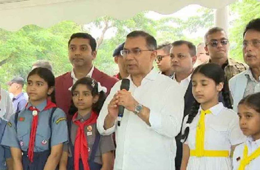 শিক্ষার্থীদের প্রতিবছর অন্তত একটি করে গাছ লাগানোর আহ্বান প্রধানমন্ত্রীর