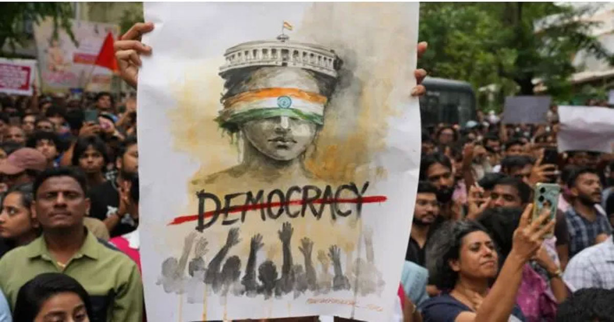 ‘ককরোচ’ সমর্থকদের পদযাত্রায় নিষেধাজ্ঞা, অনড় আন্দোলনকারীরা