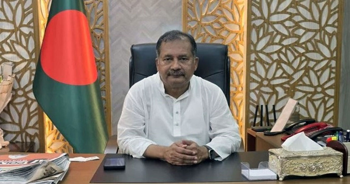 সাংবাদিকের কাজ তথ্য দেওয়া, অ্যাক্টিভিস্ট হওয়া নয়: তথ্যমন্ত্রী