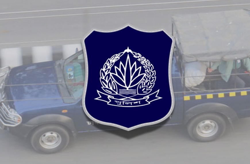 রাষ্ট্রীয় ব্যয় কমাতে ১৮ মন্ত্রীর পুলিশ এসকর্ট প্রত্যাহার, প্রধানমন্ত্রীর প্রটোকলেও কাটছাট