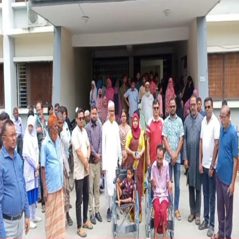 পঞ্চগড়ে মেধাবী শিক্ষার্থী, অসহায় ও প্রতিবন্ধীদের মাঝে সাইকেল&hellip;