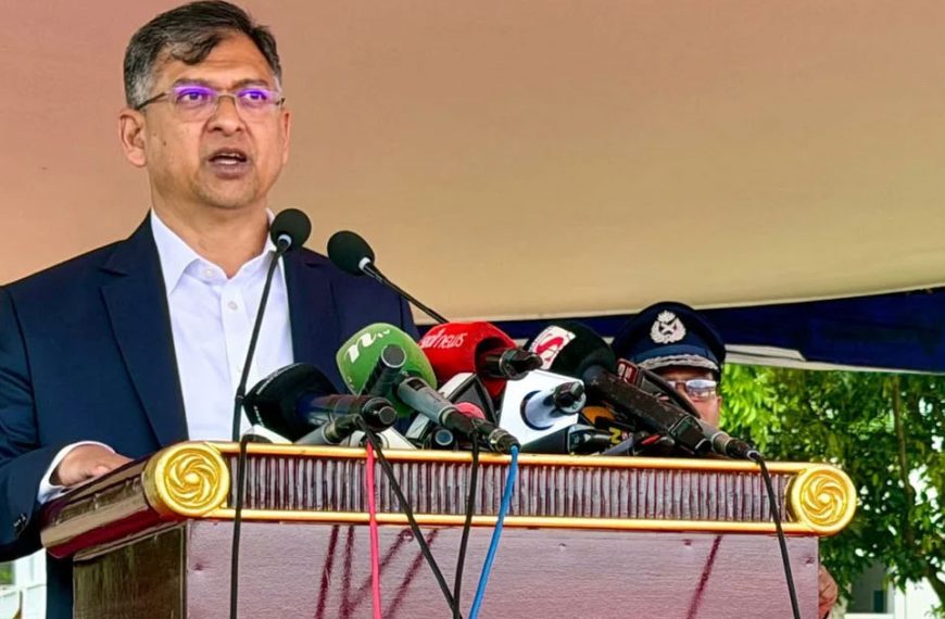 পুলিশ কোনো দলের লাঠিয়াল বাহিনী নয়: স্বরাষ্ট্রমন্ত্রী