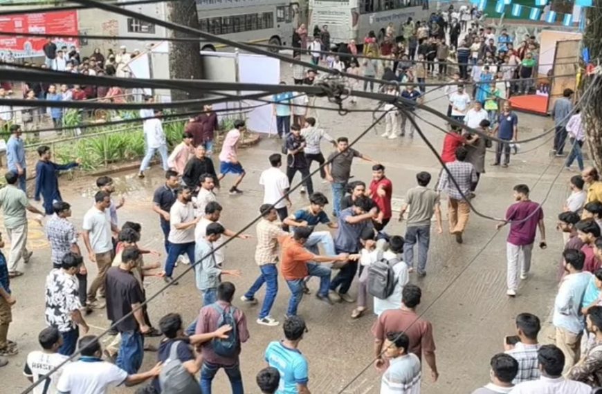 জগন্নাথ বিশ্ববিদ্যালয়ে ছাত্রদল ও ছাত্রশিবিরের সংঘর্ষ, উত্তপ্ত ক্যাম্পাস