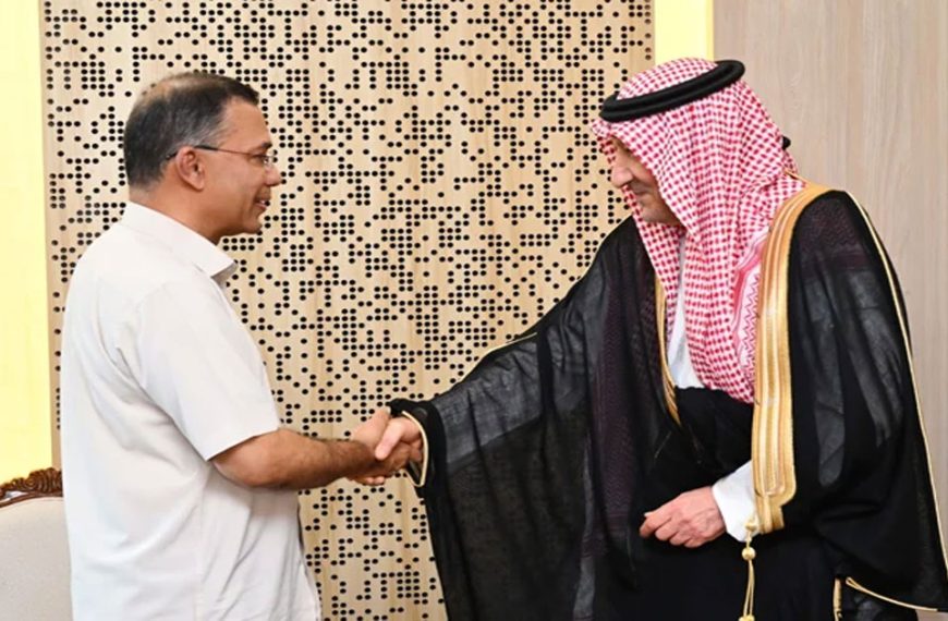 বাংলাদেশে সৌদি বিনিয়োগ আরও বাড়ানোর আহ্বান প্রধানমন্ত্রীর তারেক রহমানকে সৌদি সফরে যুবরাজের আমন্ত্রণ