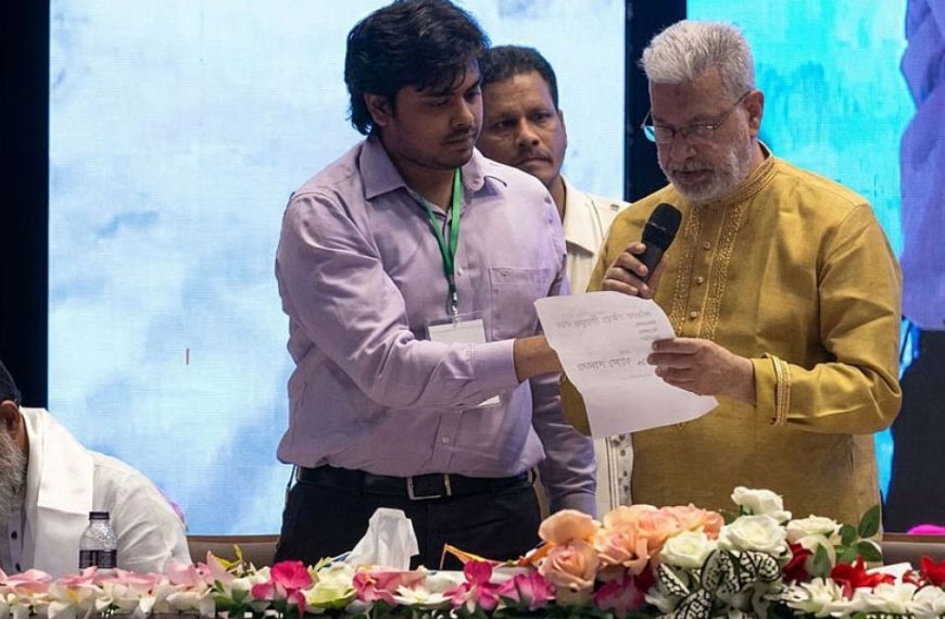 অসুস্থ ইলিয়াস কাঞ্চনের আবেগময় বার্তা, ‘আমার স্বপ্ন আপনাদের কাছে দিয়ে গেলাম’