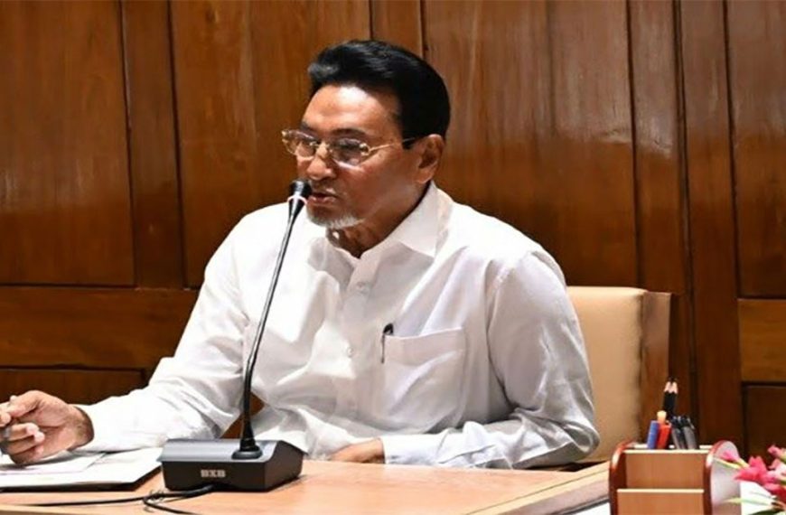 বিএনপির তরফ থেকে এখনও রাষ্ট্রপতি পদে…
