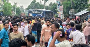বগুড়ায় বাসচাপায় নিহত বেড়ে ৭, আহত ১৫