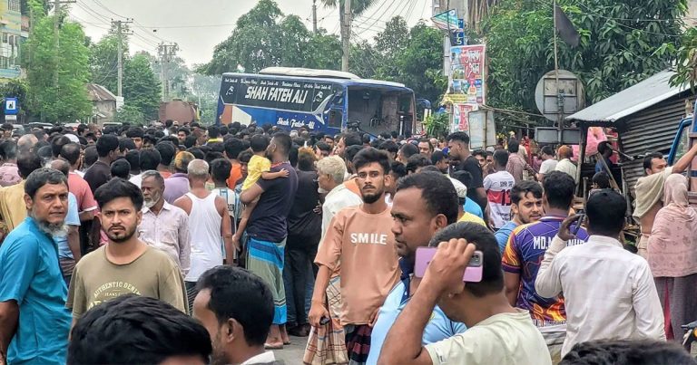 বগুড়ায় বাসচাপায় নিহত বেড়ে ৭, আহত ১৫
