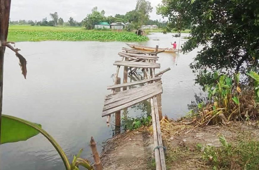 কাউনিয়ায় বিপাকে শিক্ষার্থী ও গর্ভবতী নারী