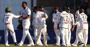 স্টার্ককে শরিফুলের জবাব, বাংলাদেশের বিপক্ষে অস্ট্রেলিয়ার শতরানের লিড