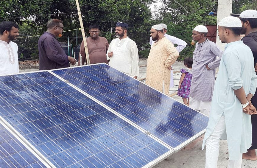 আদমদীঘিতে মসজিদে সোলার প্যানেলের শুভ উদ্বোধন