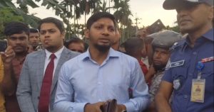 শিশু ধর্ষণের অভিযোগে উত্তাল তেঁতুলিয়া, সড়ক অবরোধ