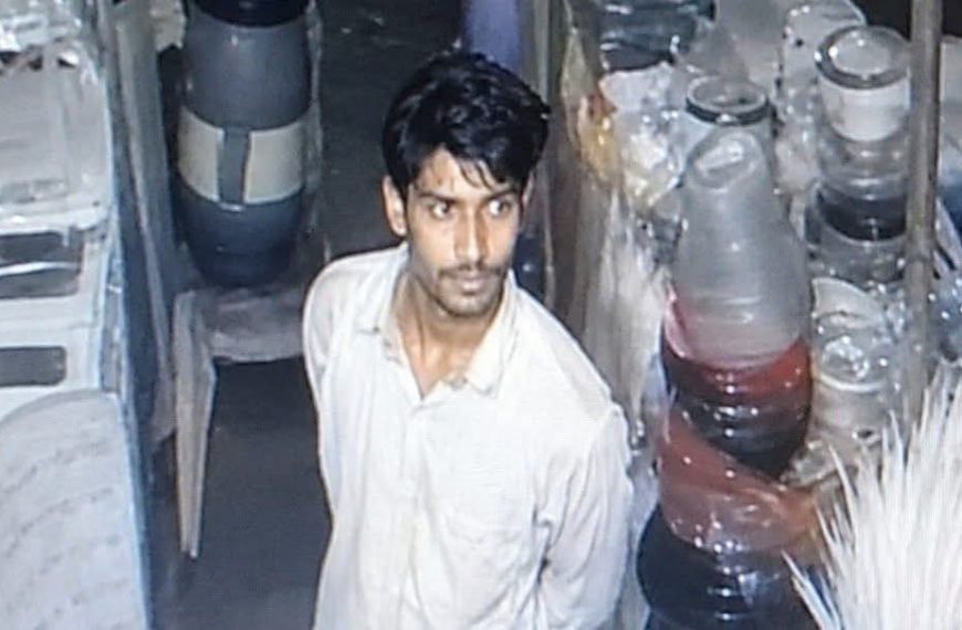 ভাঙ্গা বাজারে দোকানের টিন কেটে চুরি, নগদ টাকাসহ মালামাল লুট