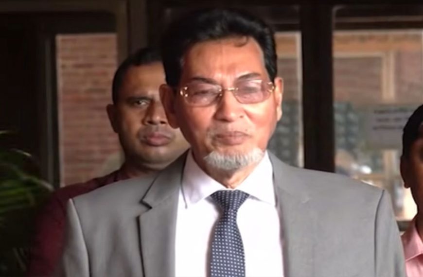 প্রধানমন্ত্রী সুবিধামতো সময়ে ভারতে যাবেন, তারিখ নির্ধারণ করে দিলে নয়: চিফ হুইপ