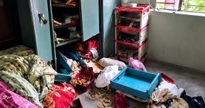ফেনীতে প্রবাসীর ঘরে ঢুকে আলমিরা ভেঙে ১৫ লাখ&hellip;